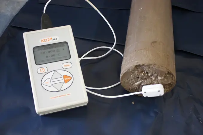 Thermal Conductivity used in seabed sample logging in offshore CPT project Thermal Conductivity used in seabed sample logging in offshore CPT project